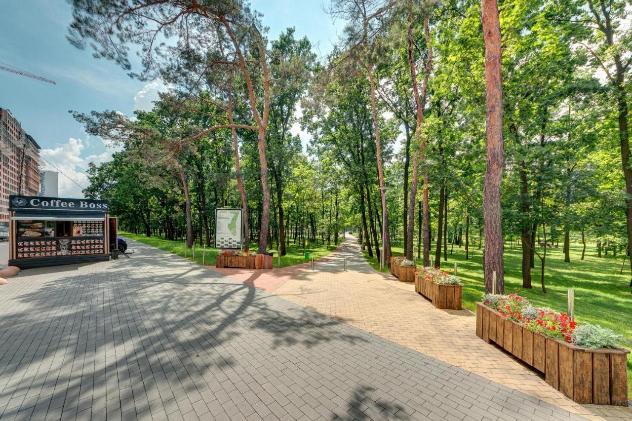 Apartment Voskresenska 18 , Парковые Озера Киев Екстериор снимка