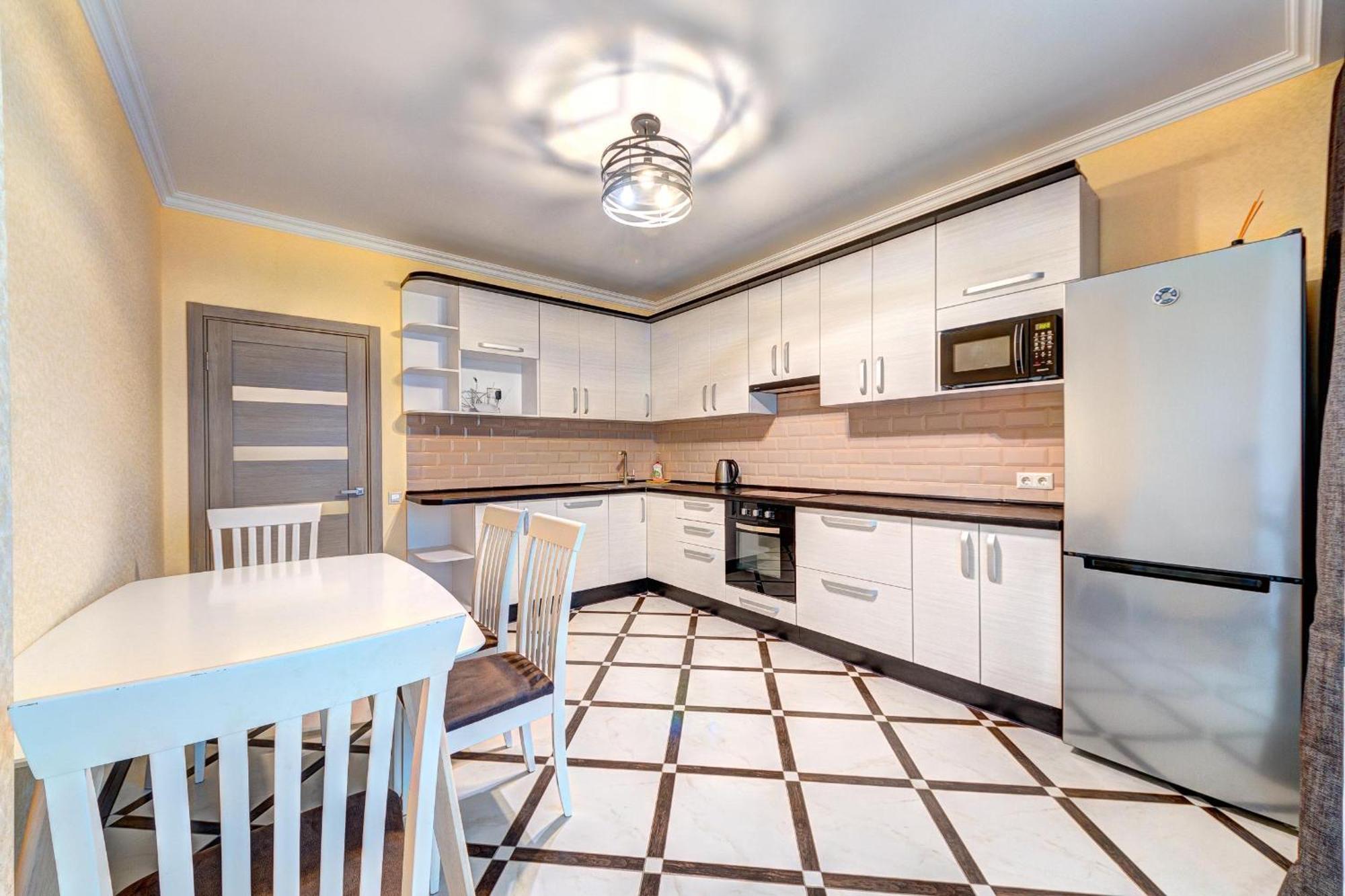 Apartment Voskresenska 18 , Парковые Озера Киев Стая снимка