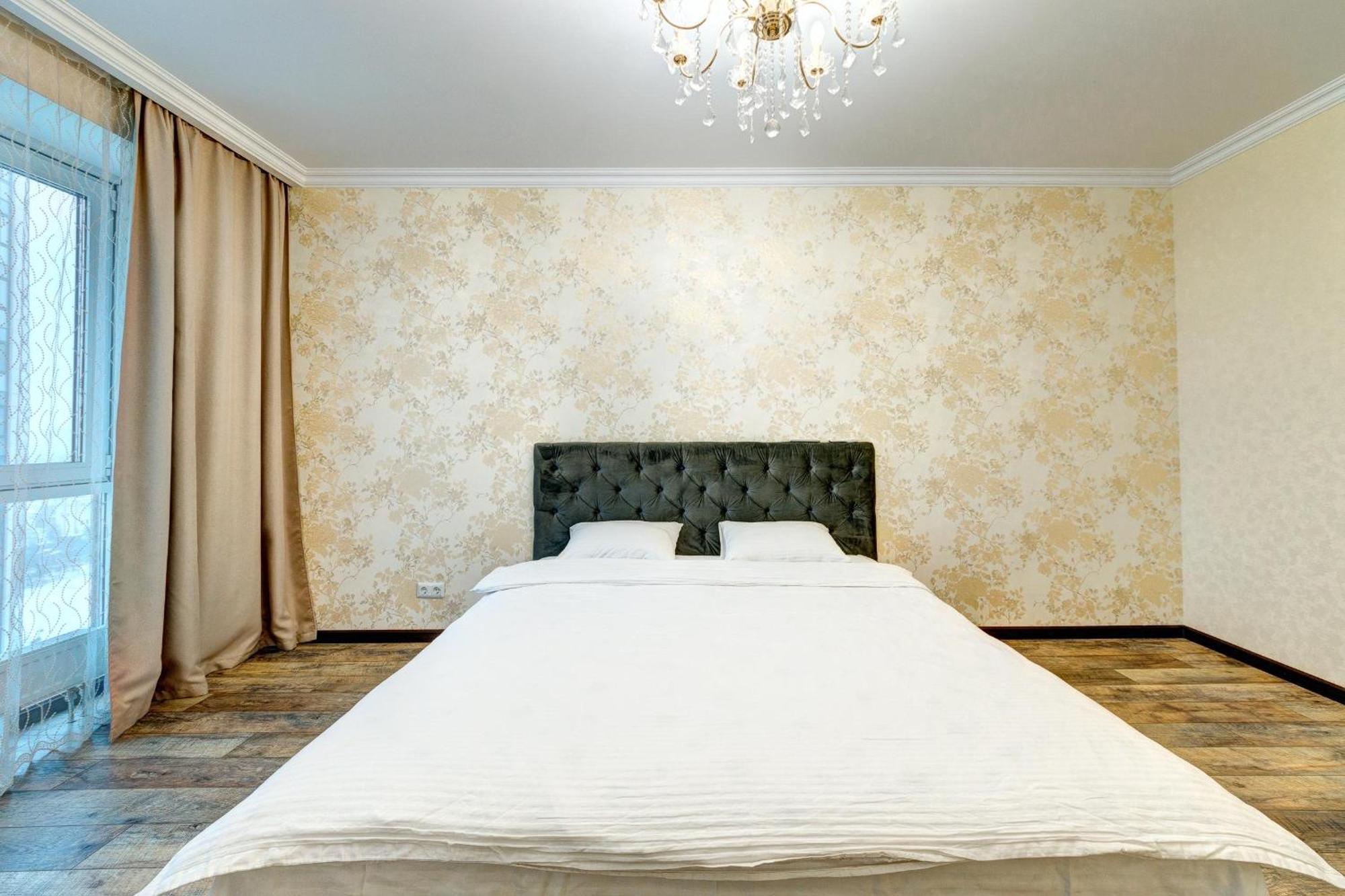 Apartment Voskresenska 18 , Парковые Озера Киев Стая снимка