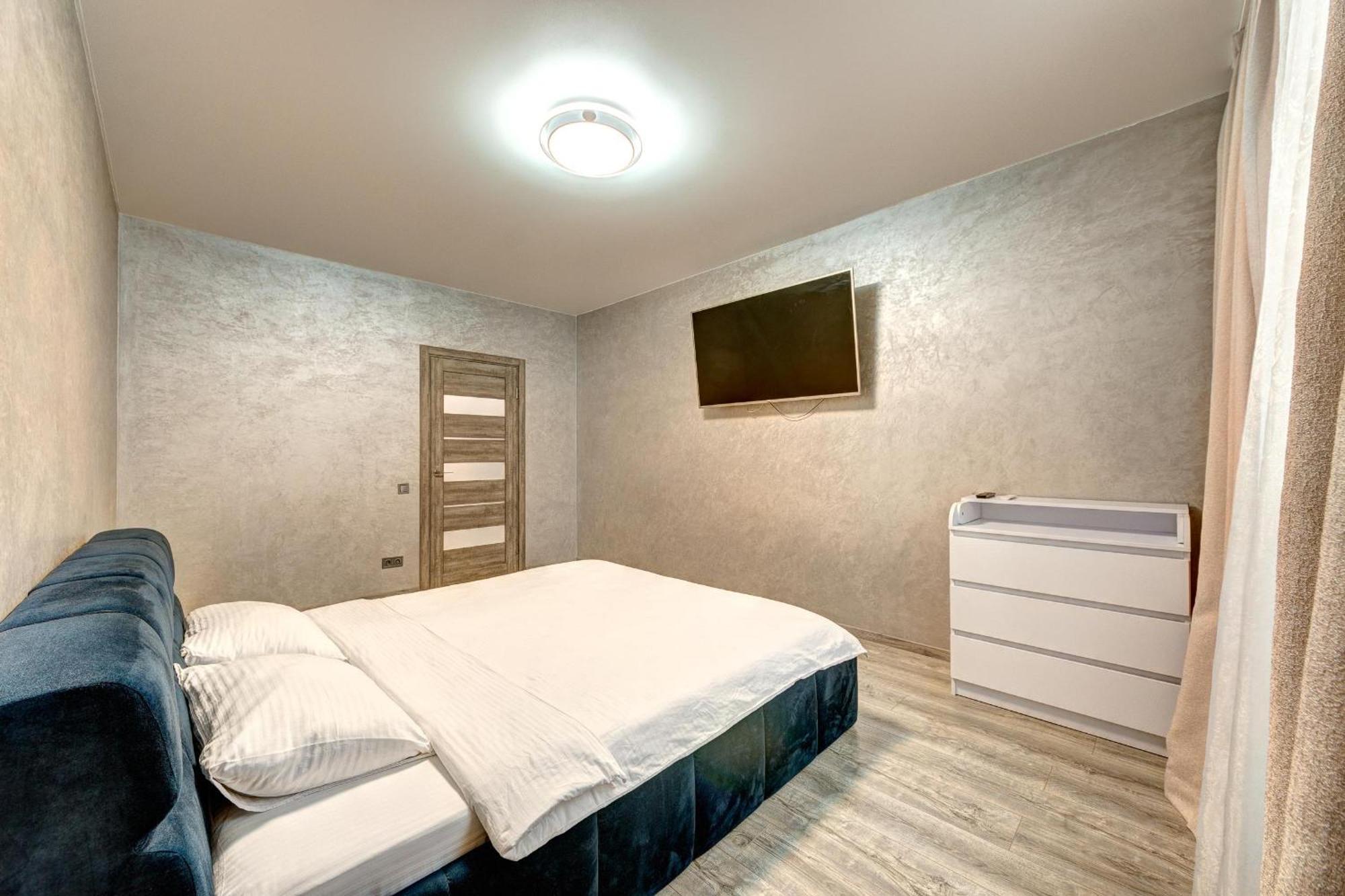 Apartment Voskresenska 18 , Парковые Озера Киев Стая снимка