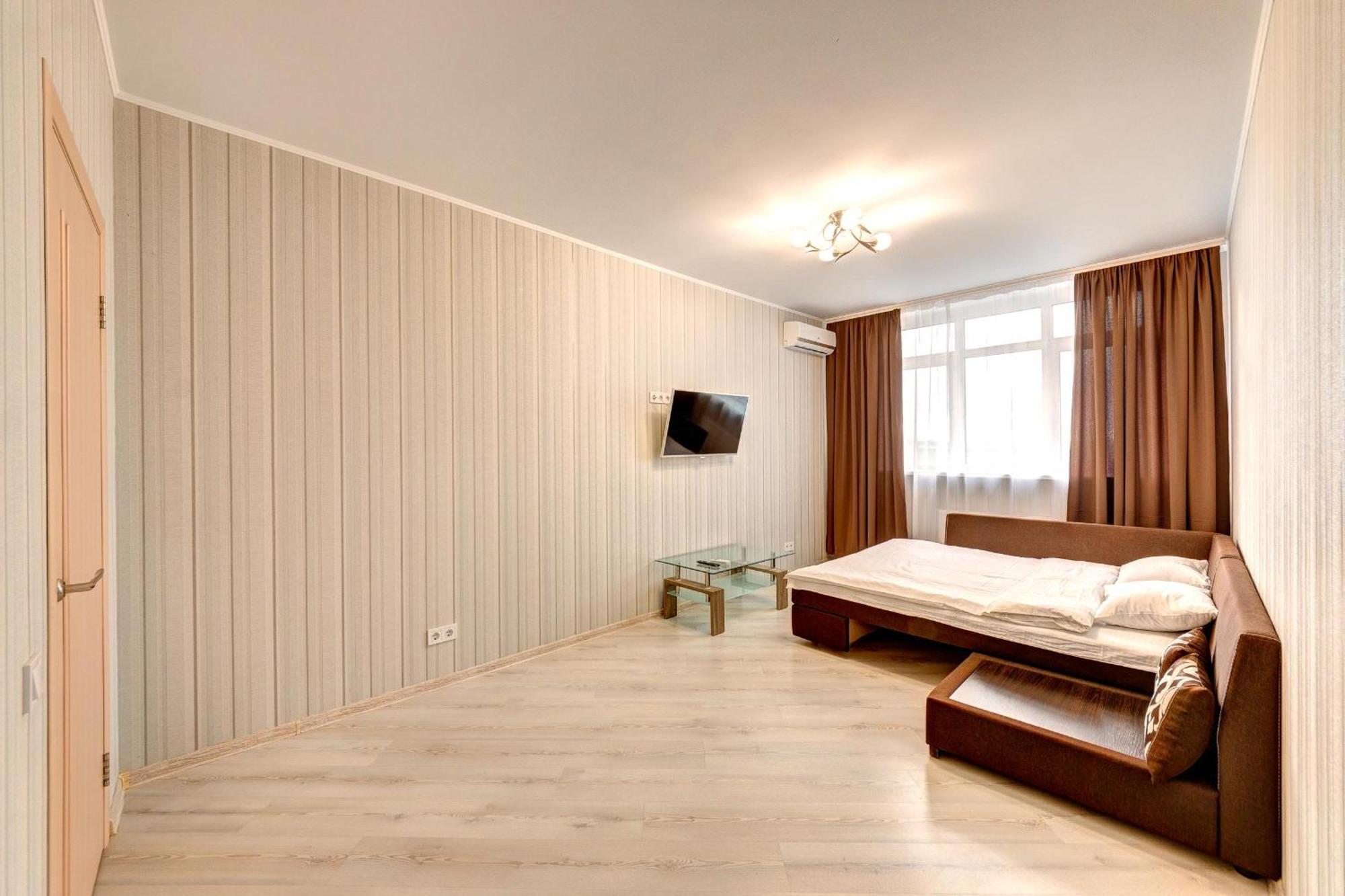 Apartment Voskresenska 18 , Парковые Озера Киев Стая снимка