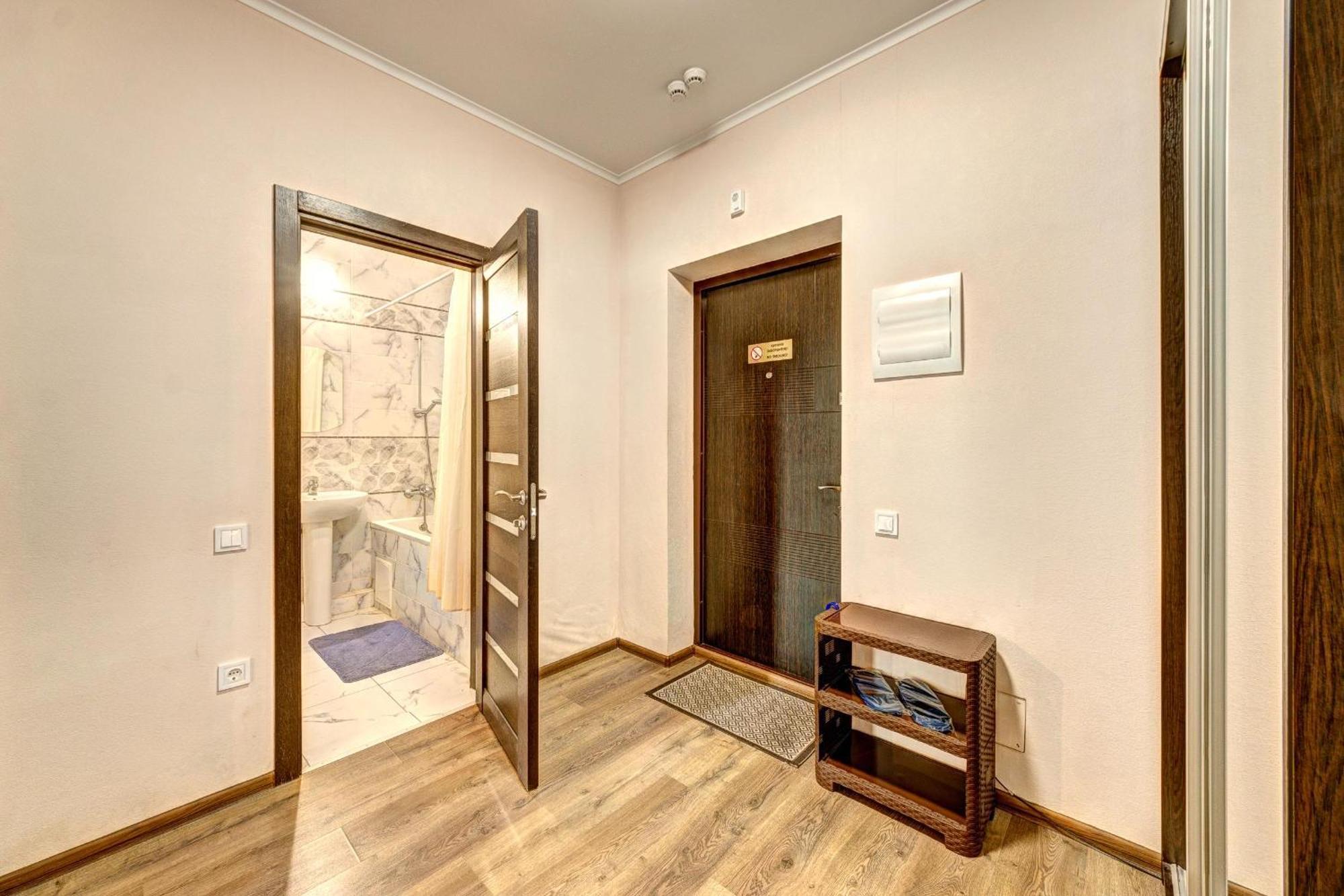 Apartment Voskresenska 18 , Парковые Озера Киев Стая снимка