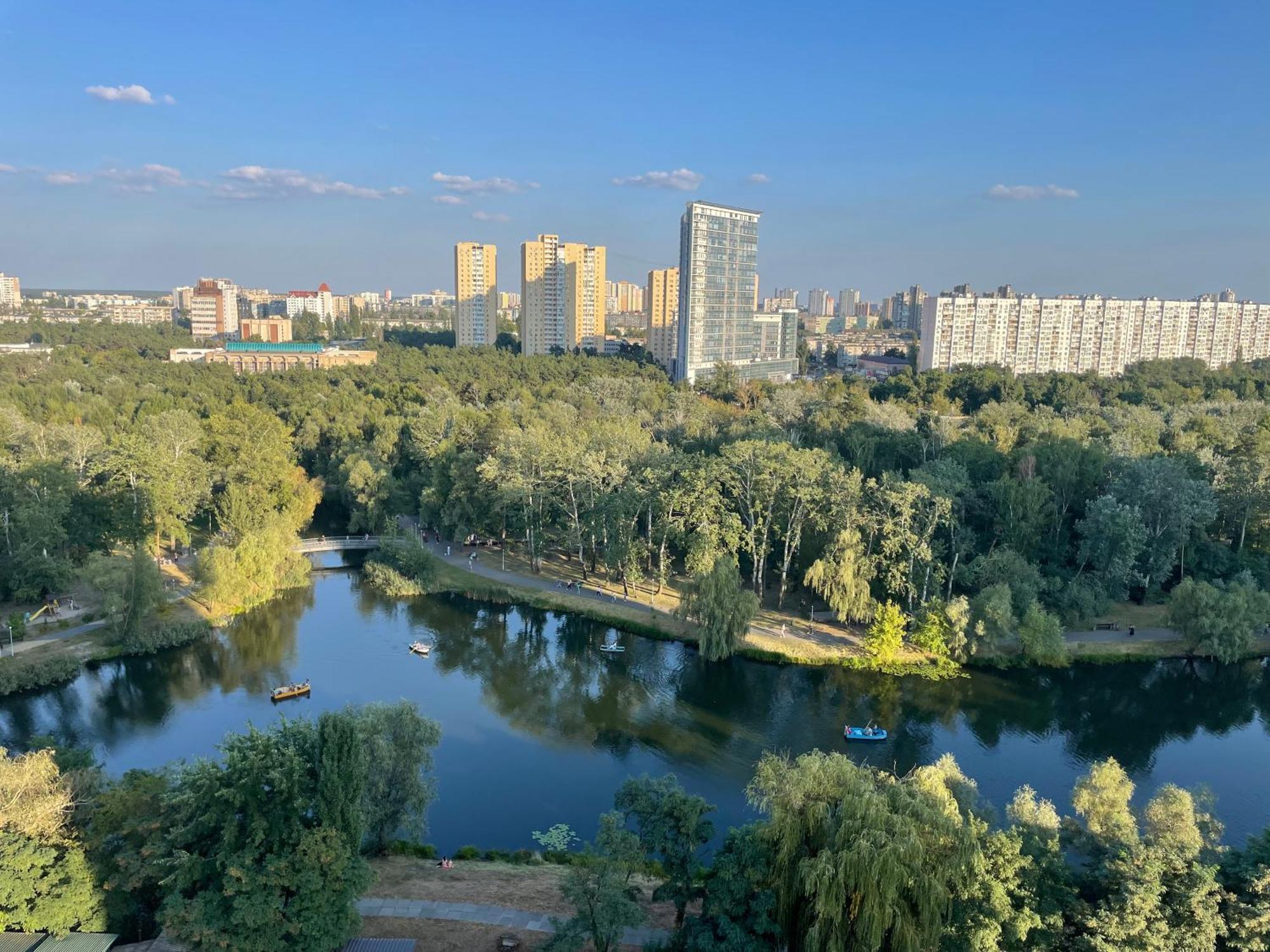 Apartment Voskresenska 18 , Парковые Озера Киев Стая снимка