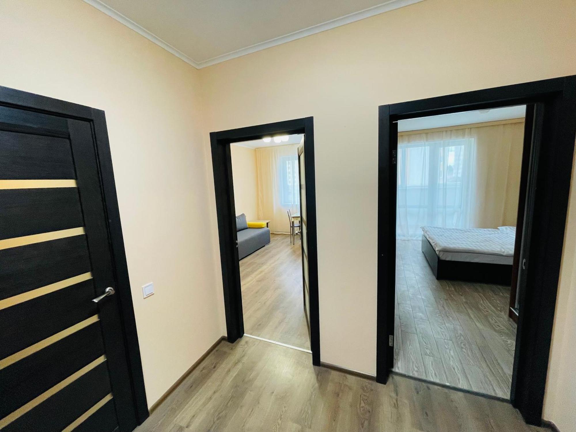 Apartment Voskresenska 18 , Парковые Озера Киев Стая снимка